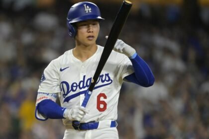 Dodgers' Dave Roberts is honest about Heason Kim's shortcomings as the postseason approaches