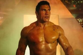 "I was Mark Kerr": Dwayne Johnson details the conversion of "Smashing Machine" into UFC legend