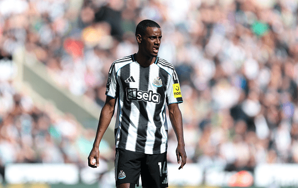 Liverpool signs Alexander Isaac of Newcastle United