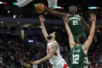 The Houston Rockets have urged former NBA player to trade Fred Vanvreet for the "Sky Pie" point guard