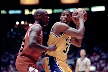 Who will "win" between Kareem Abdul Jabber and Magic Johnson vs Michael Jordan and Scotty Pippen
