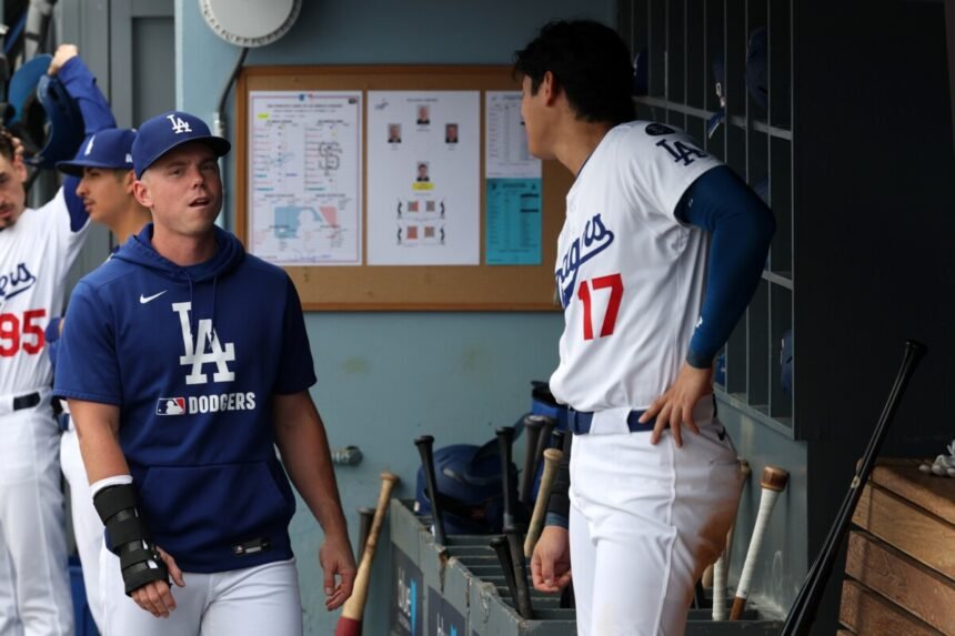 Dodgers "Will Smith" hopes to return for the wildcard series