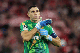 Emiliano Martinez wants to join Manchester United