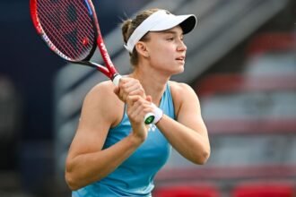 Elena Rybakina and Ekaterina Alexandrova battle for the Ningbo title