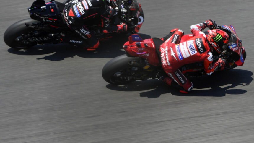 2025 Australian MotoGP, Phillip Island: Friday Practice - Live