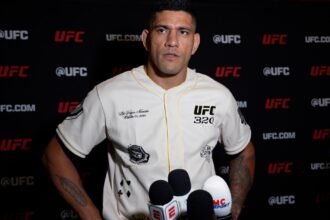 Alex Pereira responds to coach Magamed Ankaraev and potential transition to heavyweight