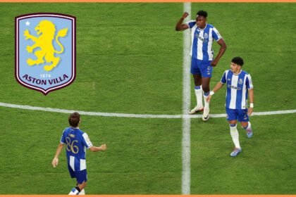 Samu Aghehowa with his Porto teammates