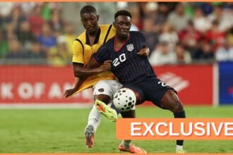 Joel Ordonez in action for Ecuador against the United States