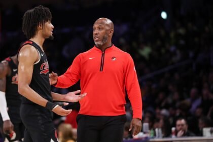 Chauncey Billups reveals he challenged Trail Blazers star to guard three Warriors players, including Stephen Curry