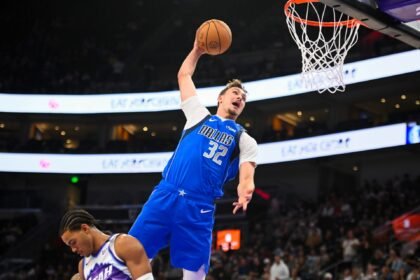Cooper Flagg's awkward dunk landing scared Dallas Mavericks fans, saying, ``I almost broke my ankle...''