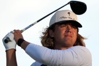 Higggo stays on an offensive Sunday with a two-shot lead at Sanderson