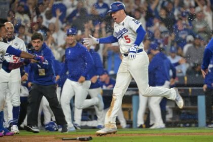 In Game 3 of the World Series, the Dodgers beat the Blue Jays in 18 innings, leading 2-1.