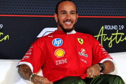 Lewis Hamilton explains 'fun' jab at Fernando Alonso on social media