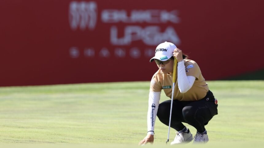 Minami Katsu sets a course record of 11 under par and 61 at LPGA Shanghai