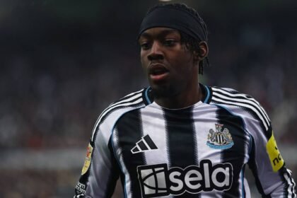 Newcastle can forget Elanga by releasing 19-year-old 'rising star'