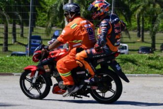 Pol Espargaro says he was 'a bit too cold' before Malaysian MotoGP crash
