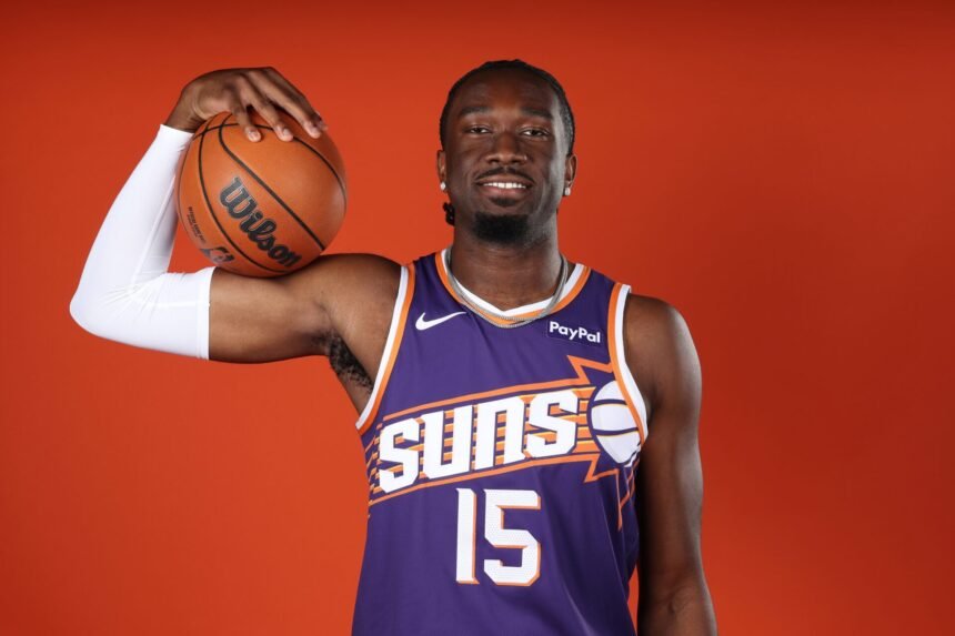 The Phoenix Suns will make Mark Williams' decision ahead of the preseason opener against the La Lakers