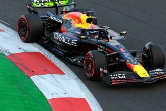 Verstappen takes first place in Mexico FP2 as McLaren slumps