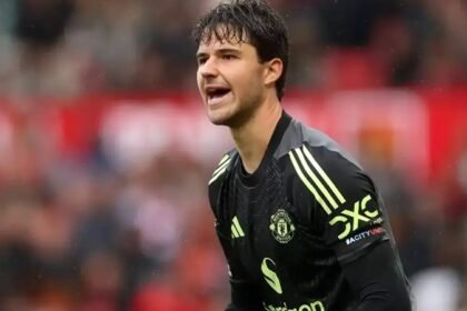 Manchester United manager Ruben Amorim reacts to fan comparing new goalkeeper Senne Lamence to club legend Peter Schmeichel (video)