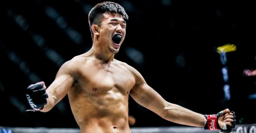 Christian Lee will fight with one eye, but I'm not going to criticize Tom Aspinall or anyone else who doesn't continue after being poked in the eye